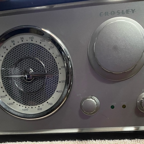 Crosley Solo Radio AM/FM Receiver CR3003A BK - Picture 1 of 9
